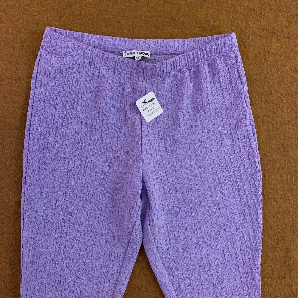 Fashion Nova Womens Medium Purple Textured Popcorn Knit Cropped Pants New